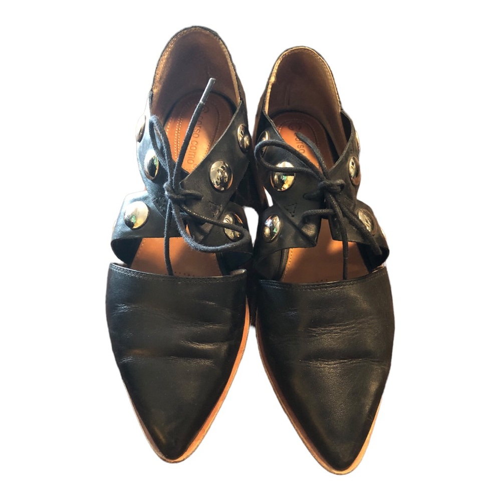 Super cute black leather shoes